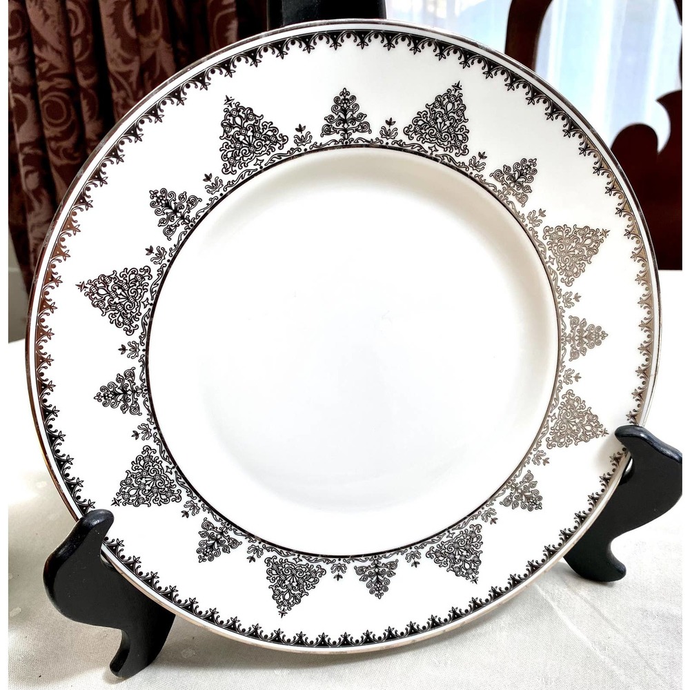 Waterford China Yuletide Platinum Accent Salad Plate 1983493